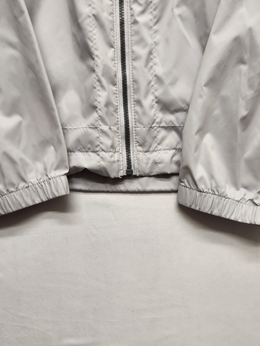 ⭐️Columbia Rain Jacket Grey Hooded Windbreaker Lightweight Waterproof Size Small - Picture 5 of 10